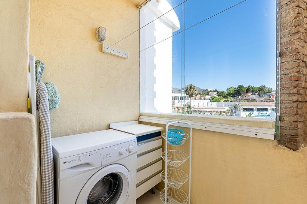 Puerto De Benalmadena Apartamento Vacacional Con Vistas Al Mar Y Yates Tres Habitaciones 2 Banos Экстерьер фото