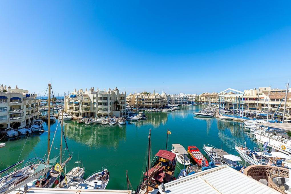Puerto De Benalmadena Apartamento Vacacional Con Vistas Al Mar Y Yates Tres Habitaciones 2 Banos Экстерьер фото